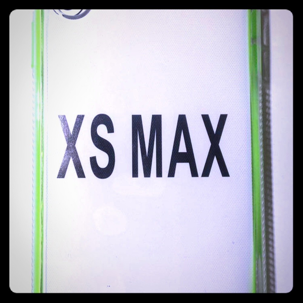 iPhone XS MAX shock proof case green